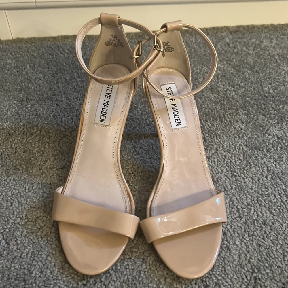 Steve Madden - Picture 2 of 5